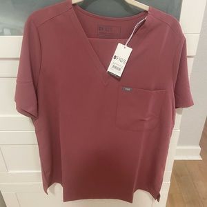 *BRAND NEW* FIGS scrub set